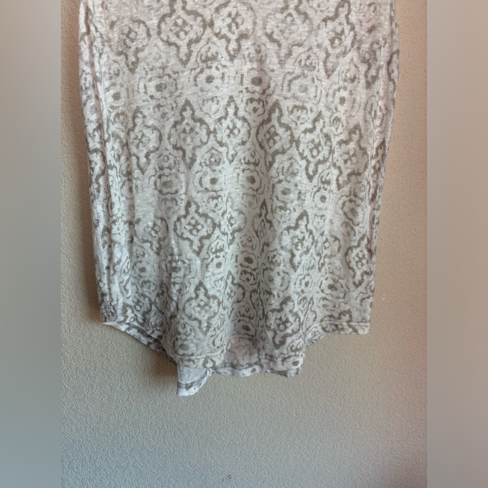 Athleta 100% Linen Taupe Newport Medallion Racetrack Split Neck Tank Top XS - Picture 4 of 7